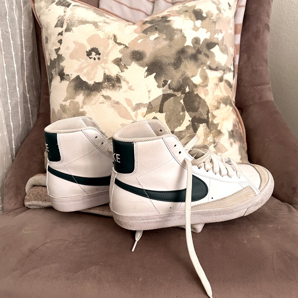 Nike green blazers